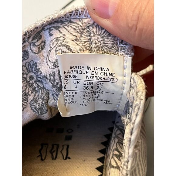 Women's Converse All Star Sneakers 6M/EU 36.5 Low Top Gray White Pinstriped - Picture 8 of 10